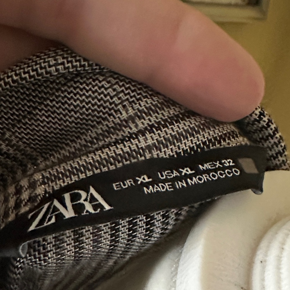 Zara Gray Plaid Blouse with Bow Detail - Picture 5 of 5